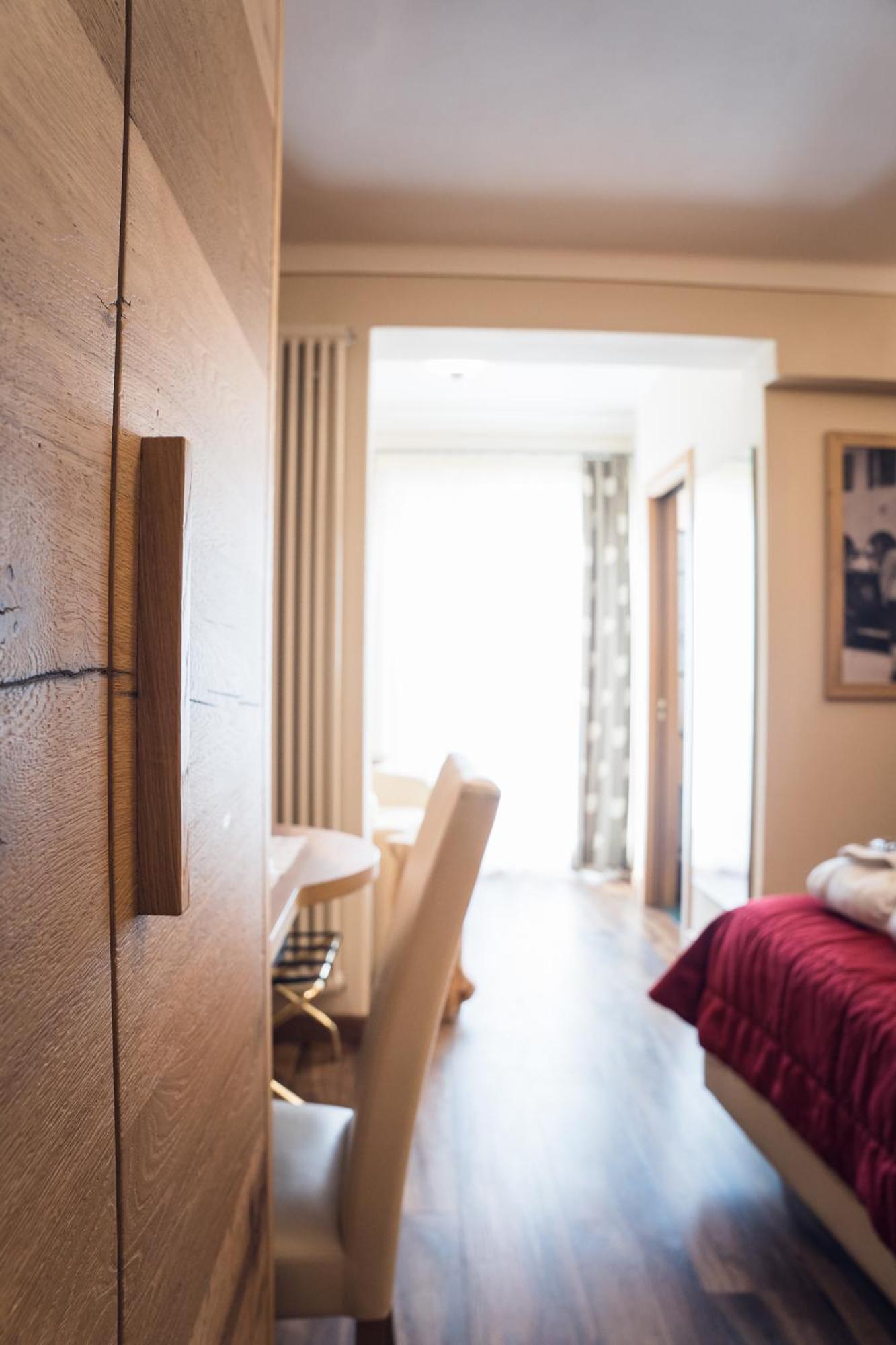 Hotel Alle Alpi Моена Екстериор снимка