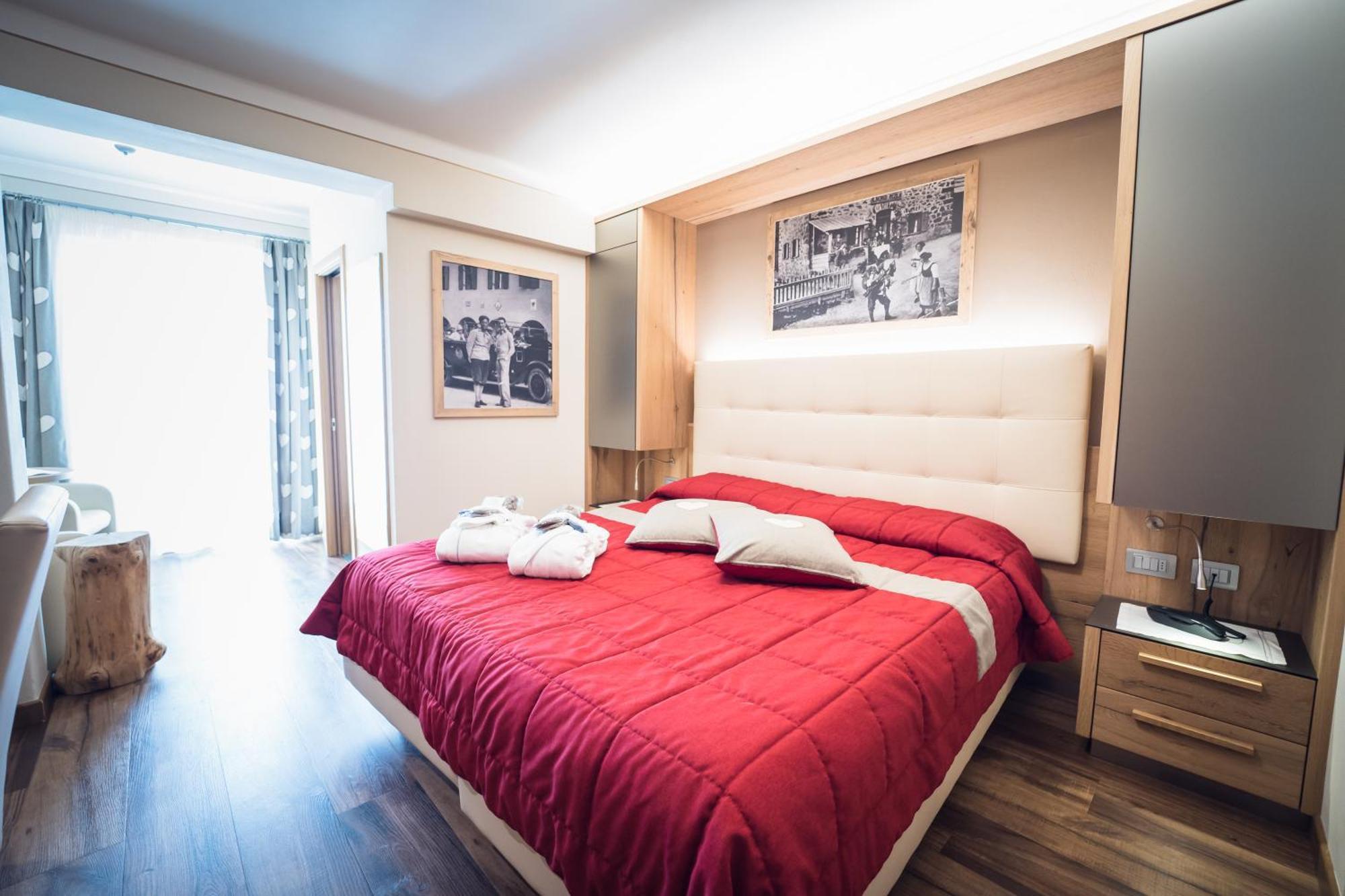 Hotel Alle Alpi Моена Екстериор снимка